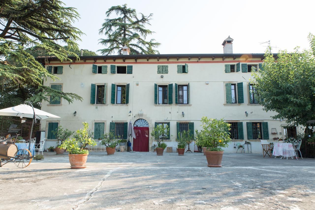 La Rugolana Bed & Breakfast Montorio Veronese Bagian luar foto